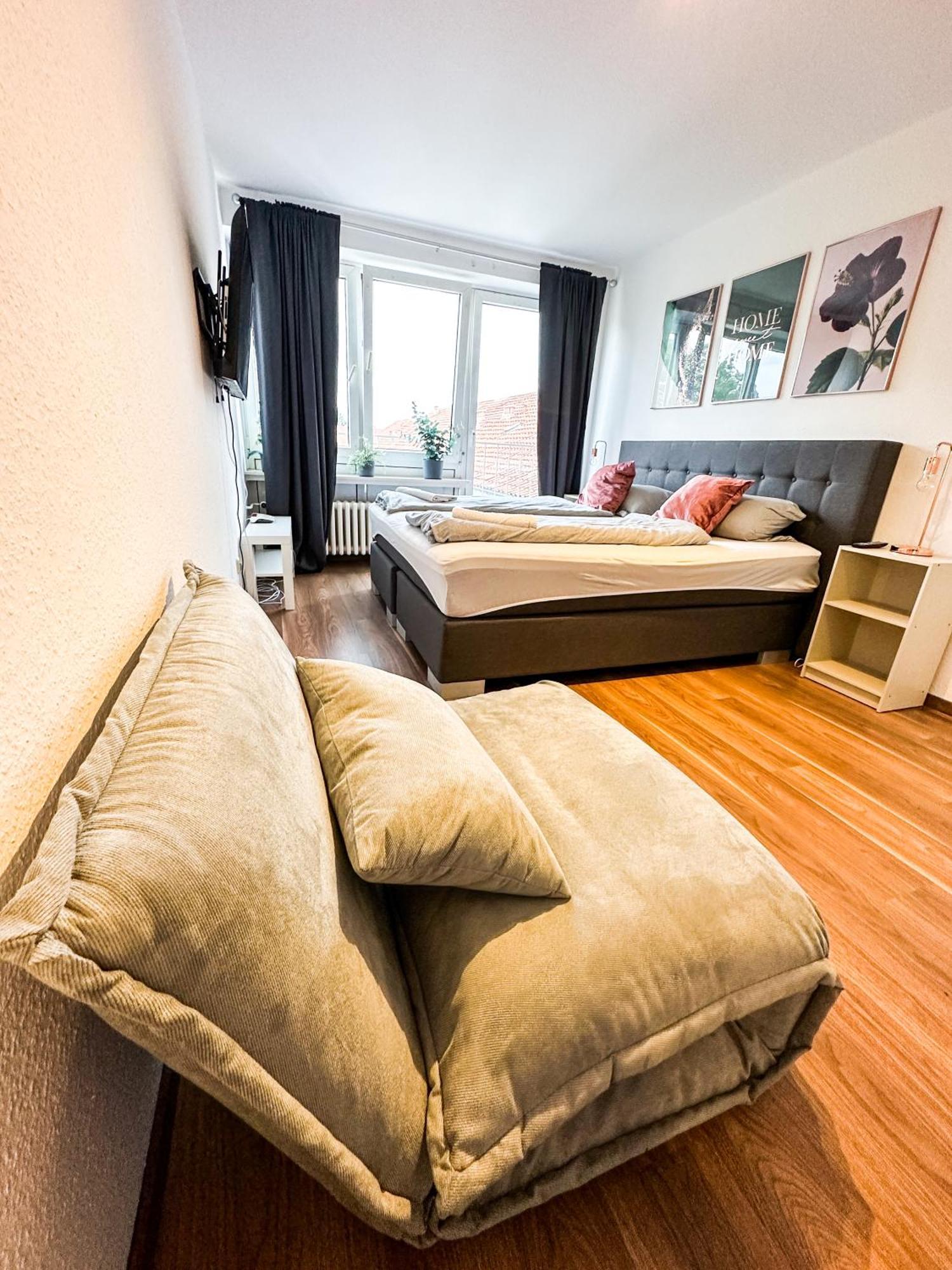 Apartment Fuer 3 Gaeste Kostenlose Parkplaetze Und Lift Hannover Eksteriør billede